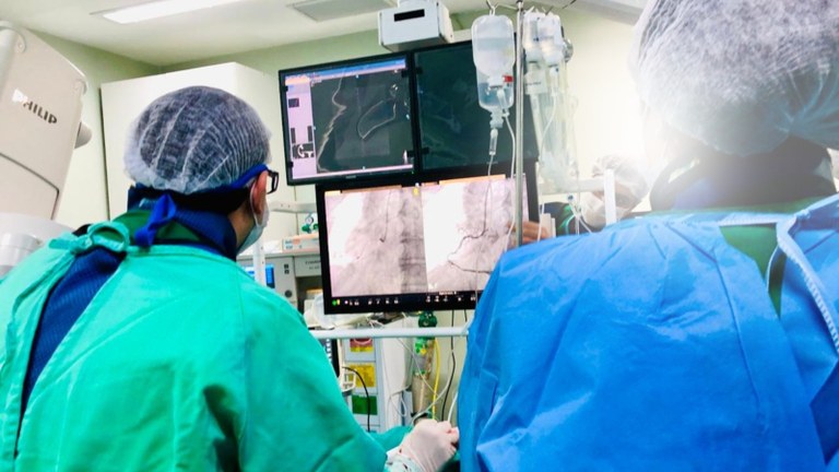 Angioplastia com Rotoblator no HM 3.jpg