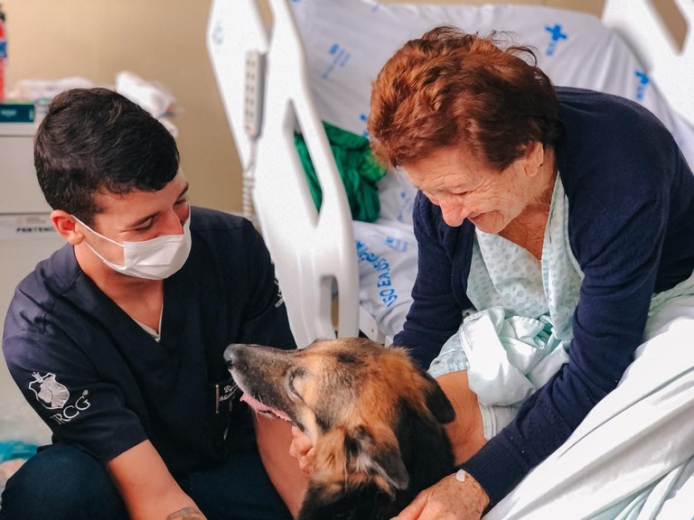 Hospital Metropolitano recebe a primeira visita de 2026 da Terapia Assistida por Animais (TAA) 2.jpeg