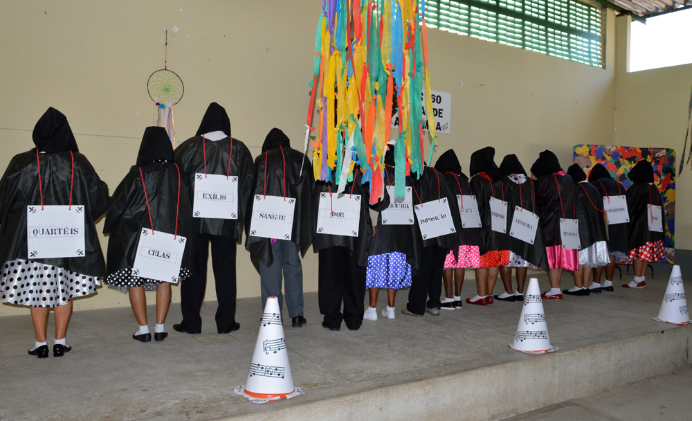 24-10-18-Anos-60-Festa-de-Arromba-no-CSU-de-Mandacaru-Foto-Alberto-Machado-28.jpg