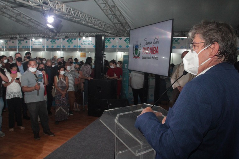 12_01_22 joao azevedo_abertura_33salao_artesanato_fotos alberi pontes (27).JPG