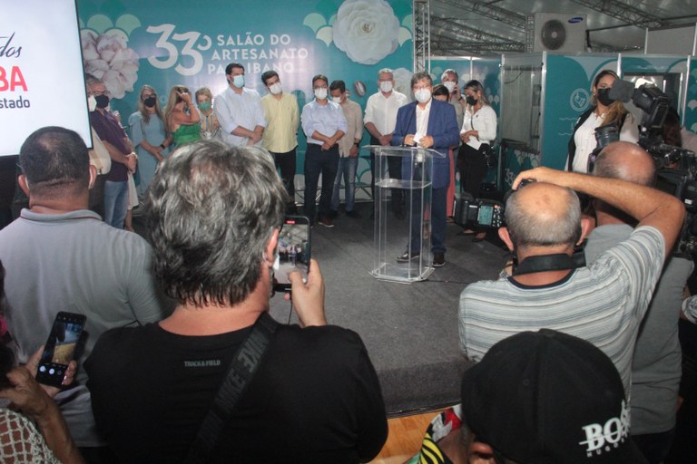 12_01_22 joao azevedo_abertura_33salao_artesanato_fotos alberi pontes (28).JPG