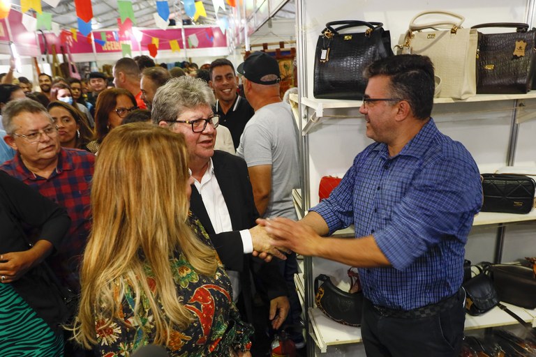 Abertura do Salao de Artesano em CG Foto Francisco França (30).JPG