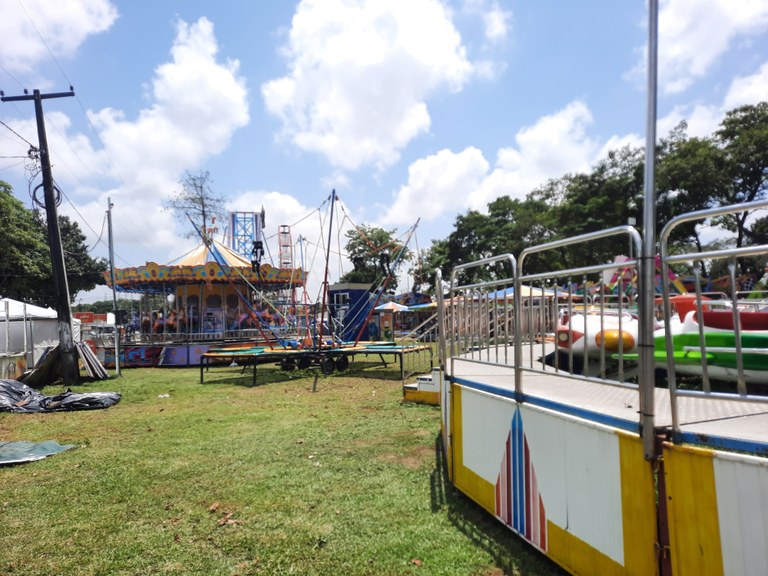 Parque de diversões.jpg
