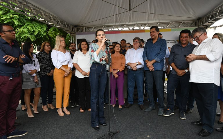 joao entrega de servicos na casa da cidadania em mamanguape foto jose marques (17).JPG