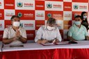 sousa-assina-os-coletiva-francisco franca8.JPG