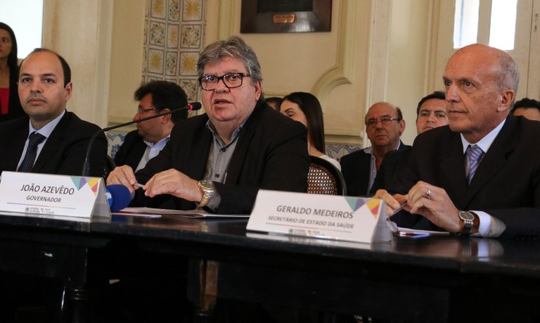 coletiva-foto Francisco França1.jpg