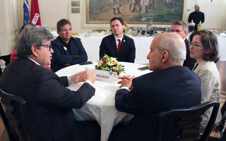 joao recebe ministro general ramos foto francisco franca (32).jpg