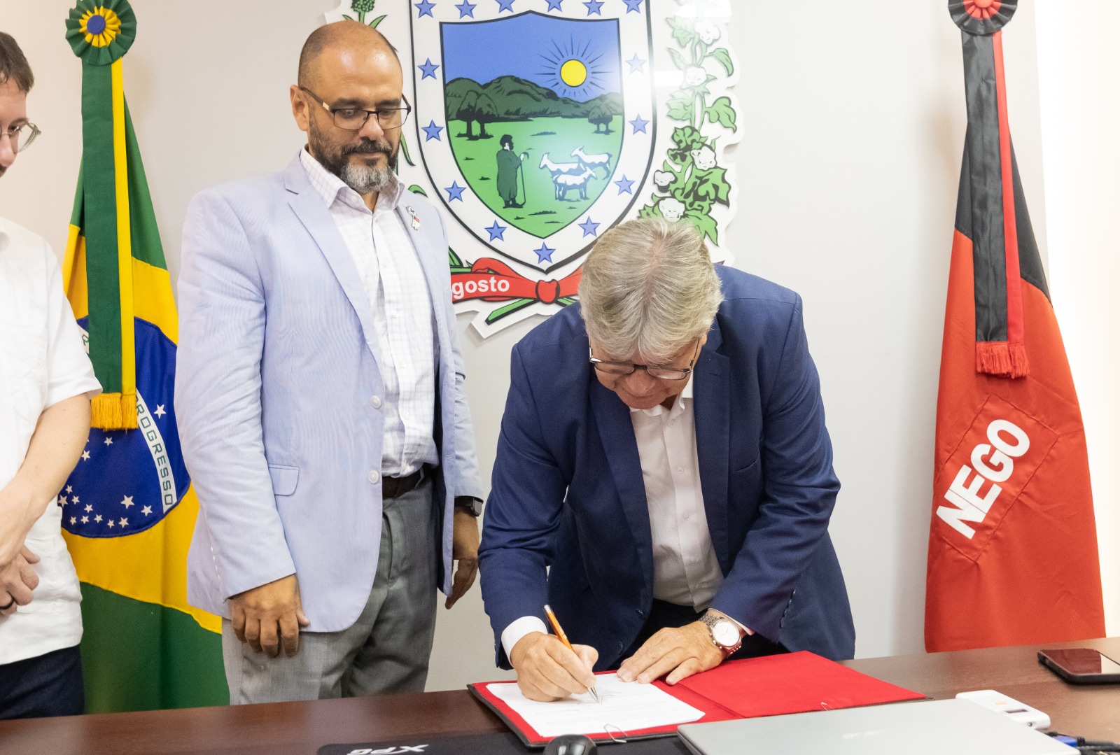 WhatsApp Image 2026-04-01 at 17.13.58-2.jpeg