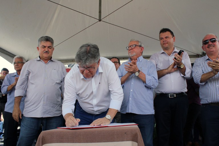 joao assina ordem de servico de ponte de mogeiro foto francisco franca (16).JPG joao assina ordem de servico de ponte de mogeiro foto francisco franca (16).JPG