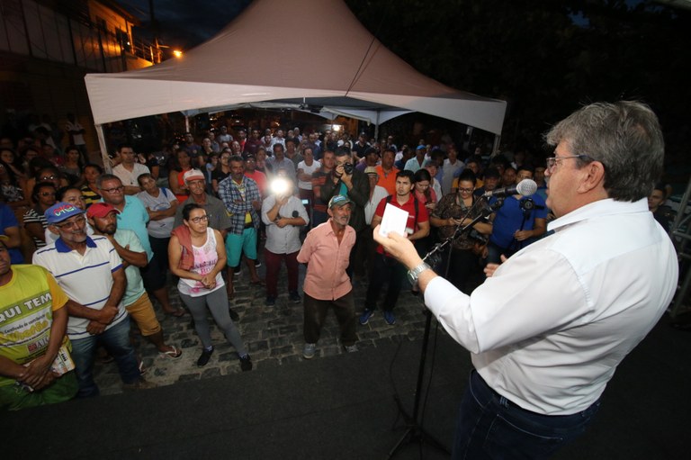 <built-in function id>