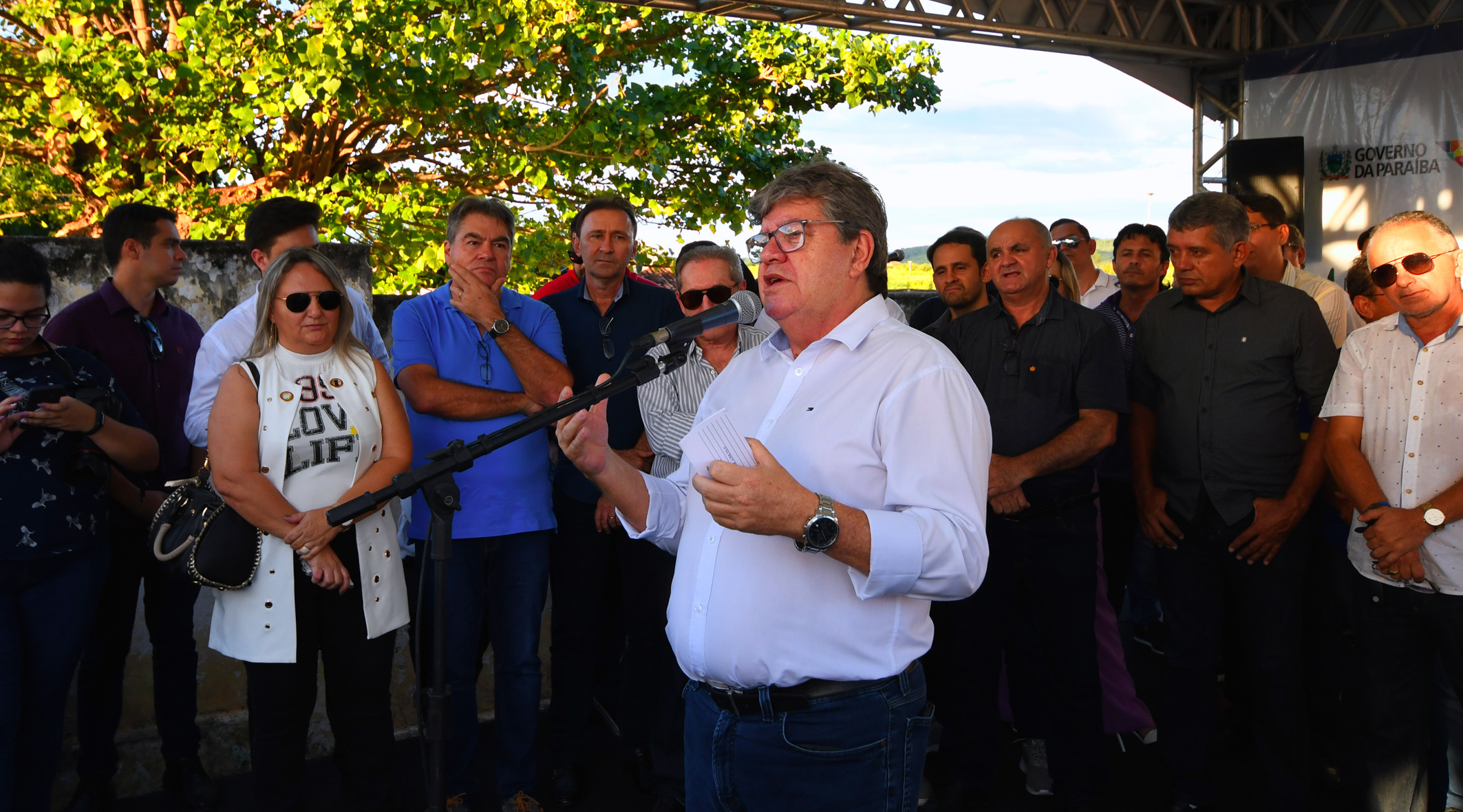 <built-in function id>