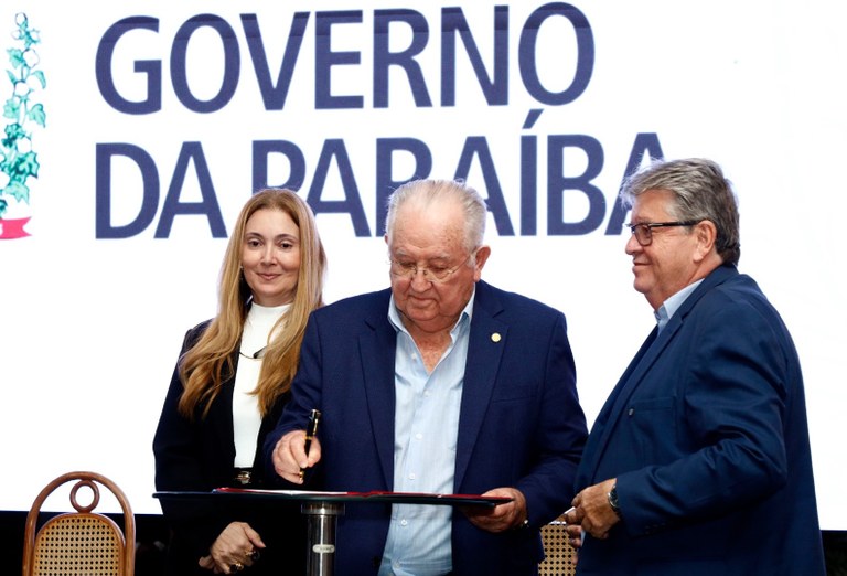 WhatsApp Image 2025-09-08 at 21.13.59-4.jpeg