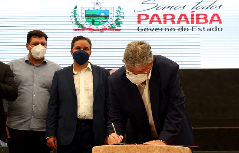 Autorizaçao de Pavimentaçao Urbanas na PB Foto Francisco França Secom PB (11).JPG