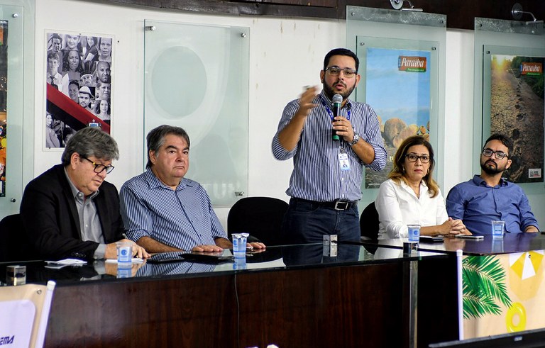 Praia Limpa ordem de serviço foto jose marques secom pb (7).JPG