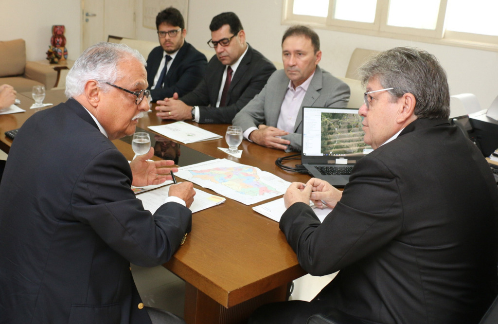 joao azevedo e diretoria da sudene_foto francisco franca (1).jpg