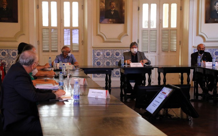 Governador recebe Cicero Lucena Covid Foto Francisco França Secom PB_0013.JPG