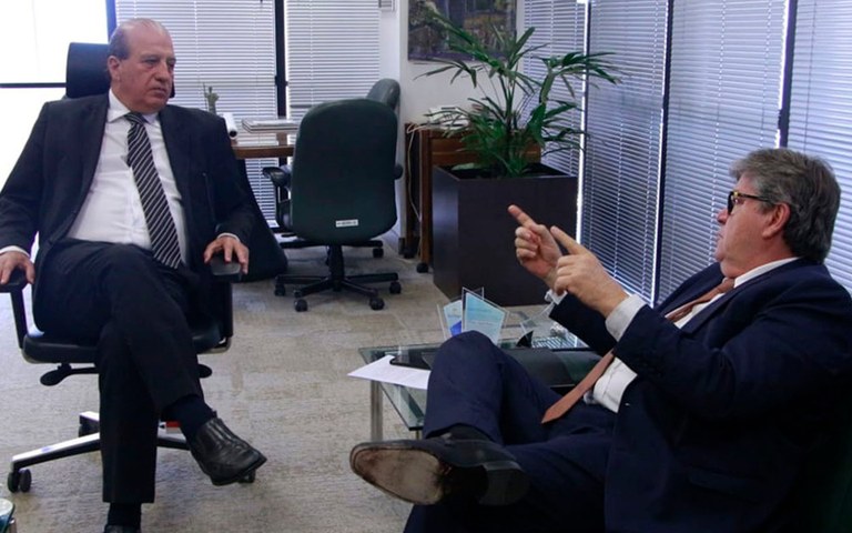 Joao em audiência no TCU (1).jpg