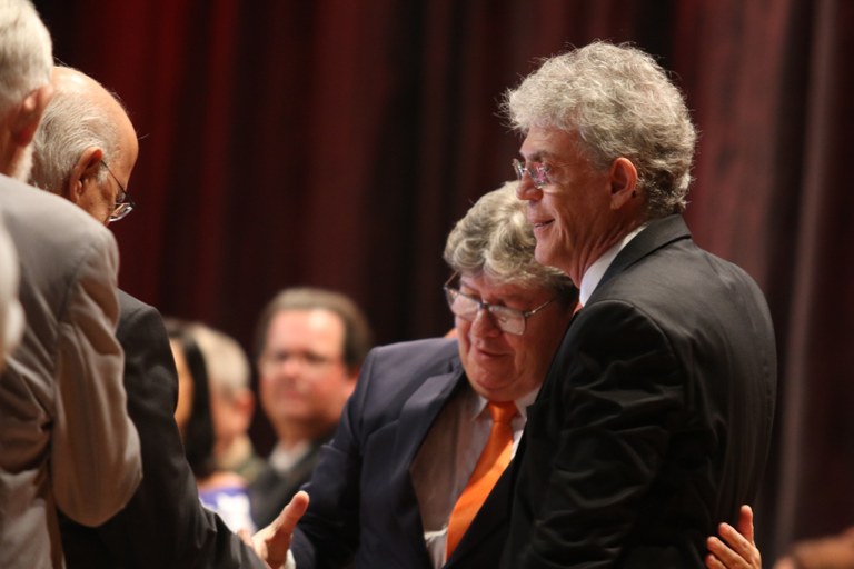 posse-joão azevêdo21 - foto Francisco França.JPG