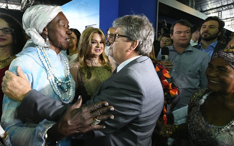 joao na FENEARTE PE Lia de Itamaraca foto jose marques 3 (4).JPG