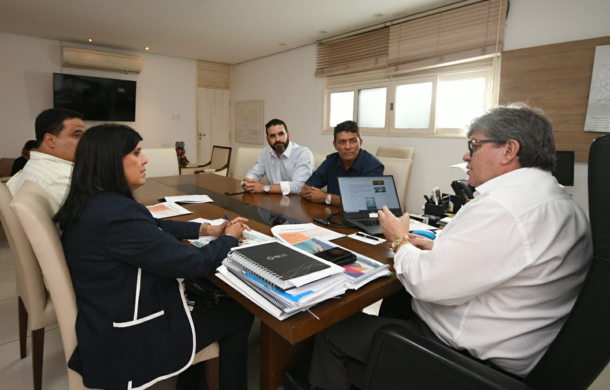 joao reuniao com vice governadora foto jose marques (1).JPG