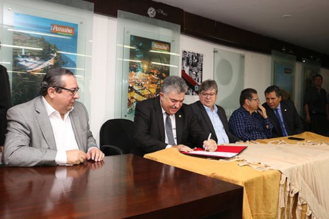 24_04_19 posse de Joao goncalves_foto francisco franca (11).JPG