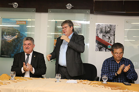 24_04_19 posse de Joao goncalves_foto francisco franca (14).JPG