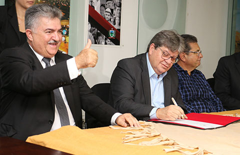 24_04_19 posse de Joao goncalves_foto francisco franca (3).jpg