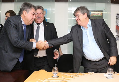 24_04_19 posse de Joao goncalves_foto francisco franca (7).jpg