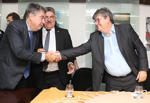 24_04_19 posse de Joao goncalves_foto francisco franca (7).jpg