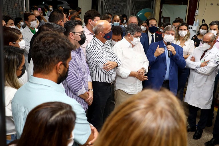 Entrega de Respiradores no Trauma de JP Foto Francisco França Secom PB (14).JPG