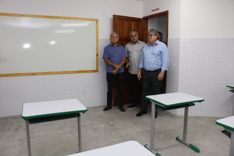 03_03_20 alhandra_entrega_escola1_fotos francisco franca (18).JPG