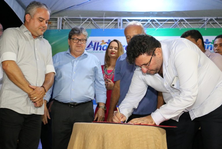 03_03_20 alhandra_entrega_escola1_fotos francisco franca (3).jpg