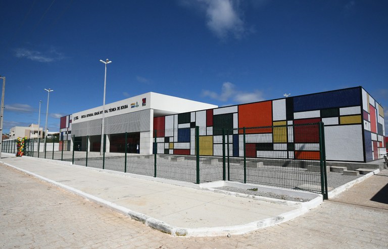joao azevedo entrega de escola tecnica cidadaa em sousa_foto jose marques (2).JPG