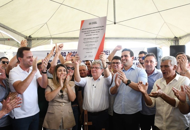 WhatsApp Image 2025-12-08 at 15.33.59-2.jpeg