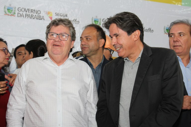 inauguração escola alvaro gaudêncio15-foto francisco frança.JPG
