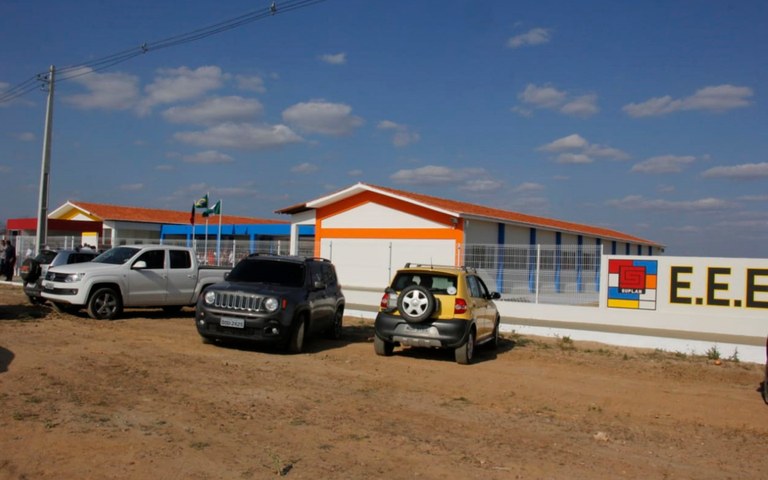 joao entrega desalinizador e escola em santo andre foto francisco franca 16.jpg