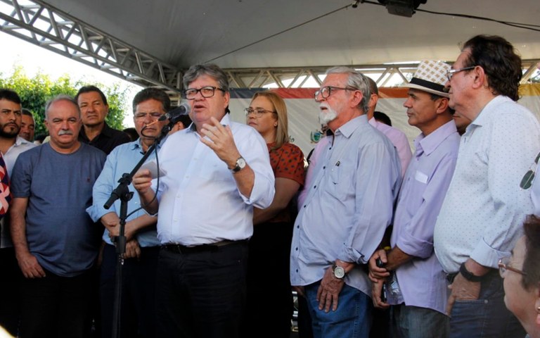joao entrega desalinizador e escola em santo andre foto francisco franca 20.jpg