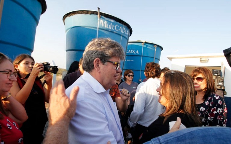 joao entrega escola e desalinizador em santo andre foto francisco franca 1.jpg