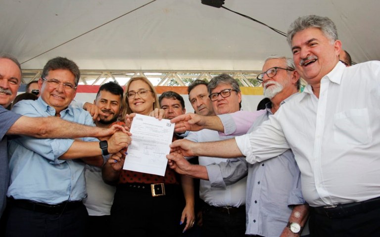 joao entrega escola e desalinizador em santo andre foto francisco franca 3.jpg