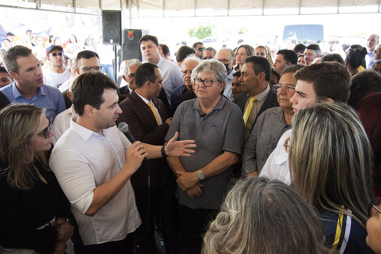 Inauguração de Escola e Piancó (12).JPG
