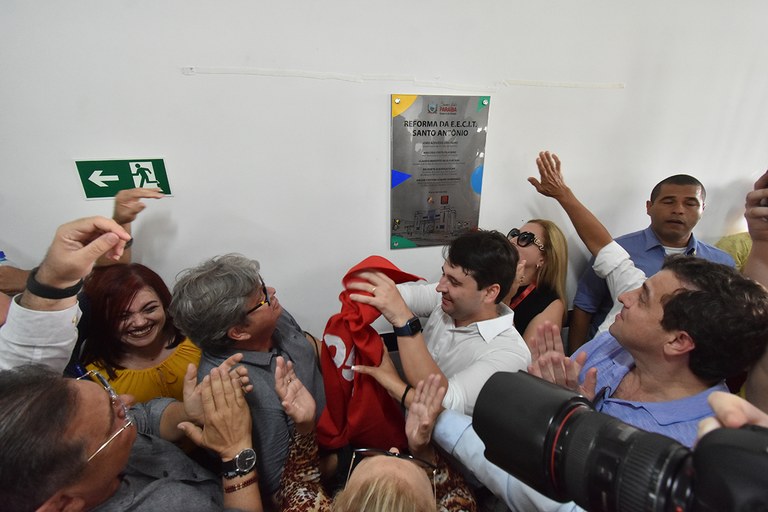 Inauguração de Escola e Piancó (34).JPG