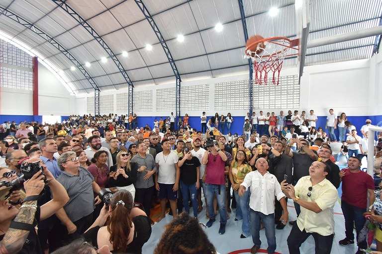 Inauguração de Escola e Piancó (42).JPG