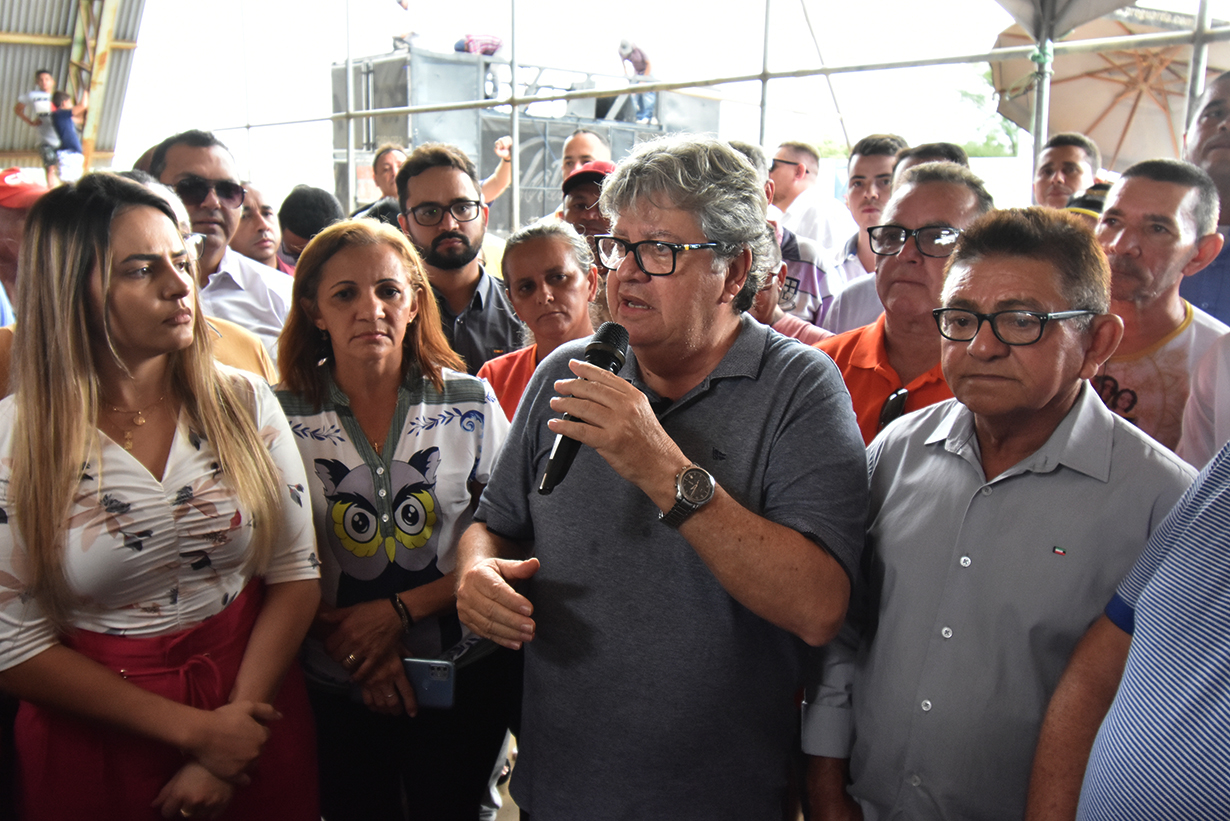 Visita a reforma de ginásio e inauguração de Quadra de esporte (8).JPG