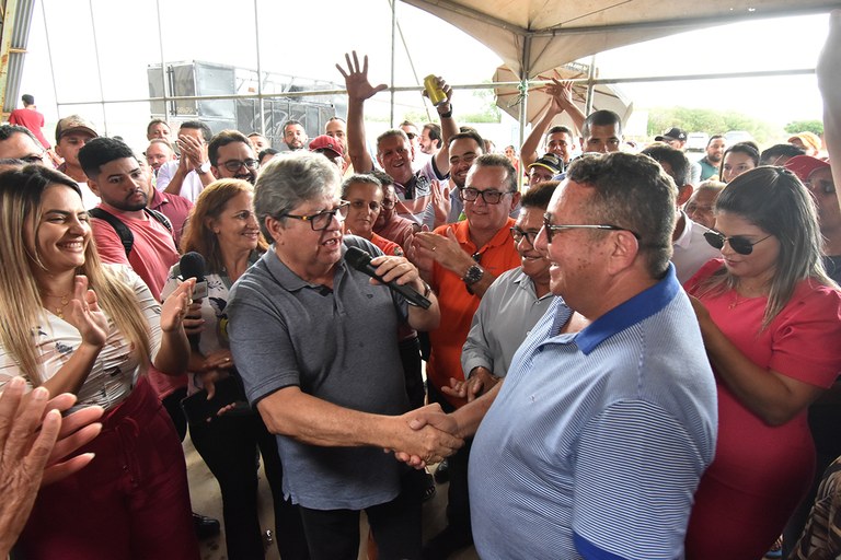 Visita a reforma de ginásio e inauguração de Quadra de esporte (9).JPG