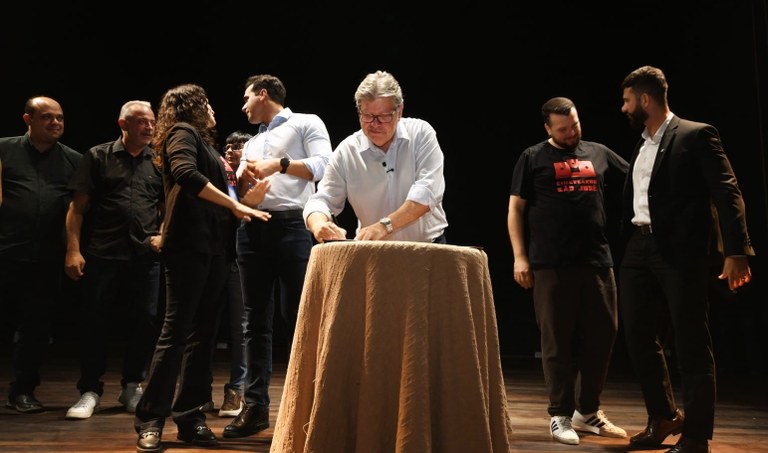 WhatsApp Image 2025-10-13 at 21.21.12-2.jpeg