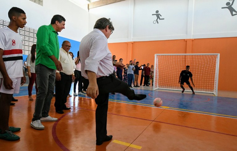 joao inaugura reforma do estadual de  jaguaribe_foto jose marques (4).JPG