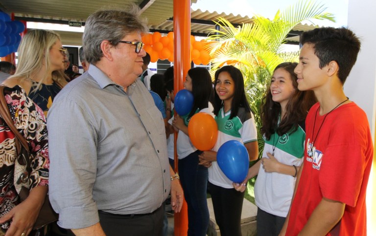 joao azevedo inaugura a escola celestin malzaque_foto francisco franca (2).jpg