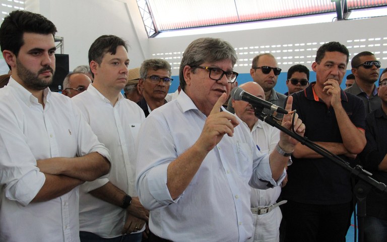 joao inaugura ecit prof crispim coelho foto francisco franca (66).JPG