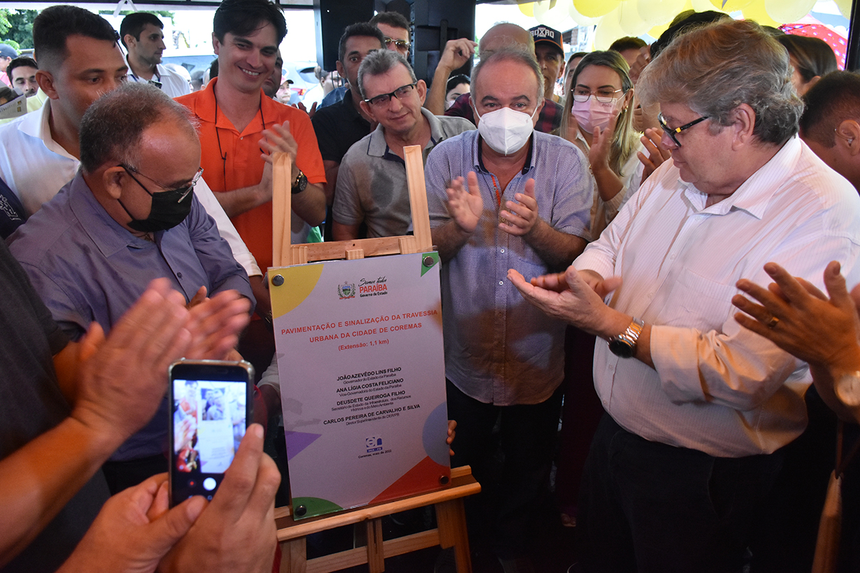 Governador inaugura Travesia Urbana (9).JPG