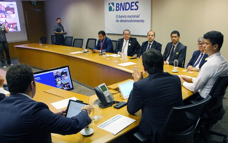 joao brasilia assinatura de cooperacao tecnica com bndes (9).JPG
